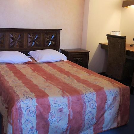 Hotel Les Peyrieres Olemps ภายนอก รูปภาพ