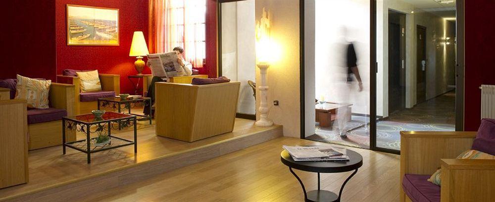 Hotel Les Peyrieres Olemps ภายนอก รูปภาพ