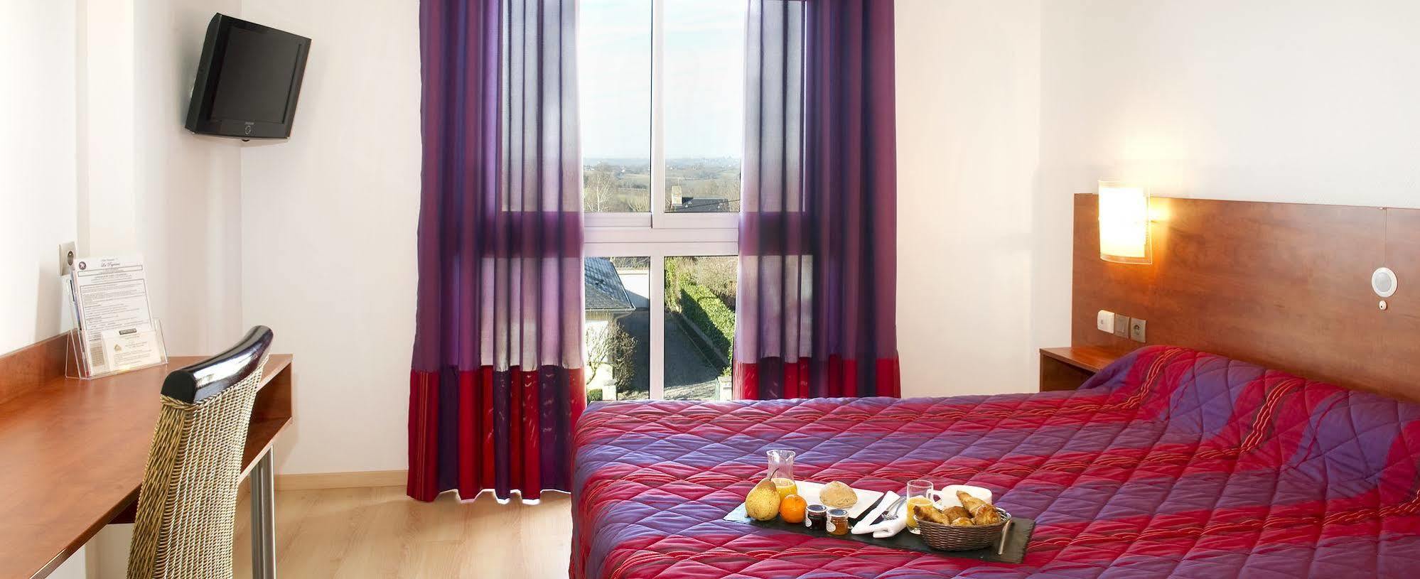 Hotel Les Peyrieres Olemps ภายนอก รูปภาพ