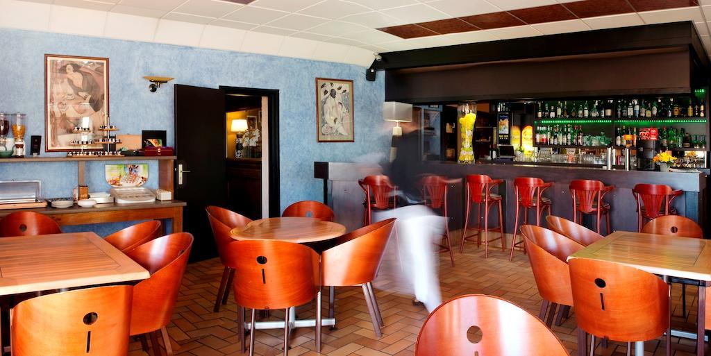 Hotel Les Peyrieres Olemps ภายนอก รูปภาพ